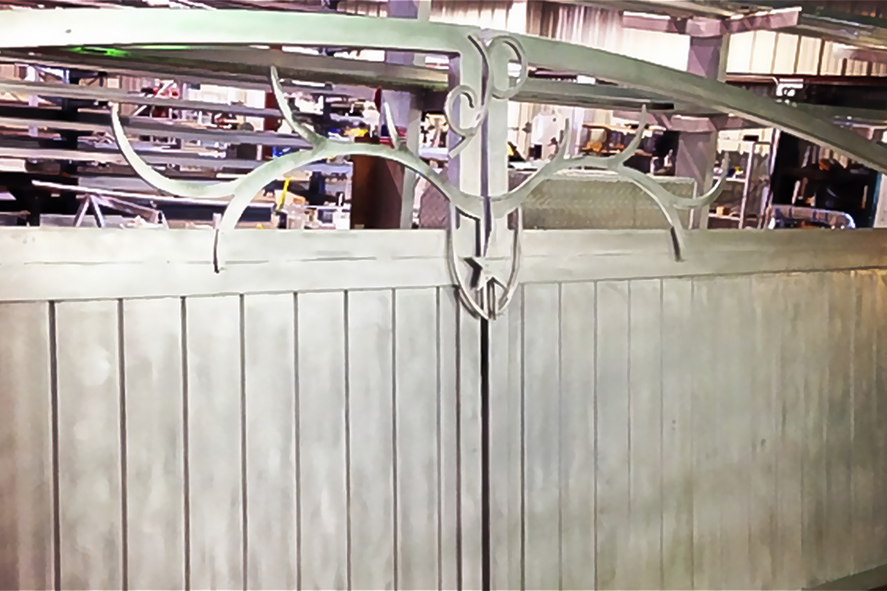 Custom Aluminum Ranch Gate